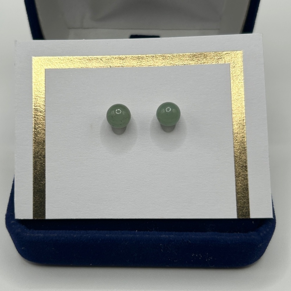 Vintage Green Stud Earrings​​​​ - Picture 6 of 6